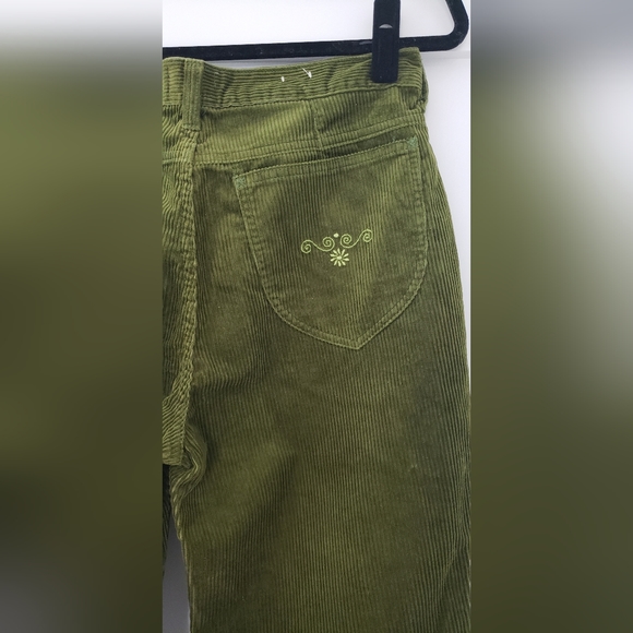 Jeans - Picture 2 of 3